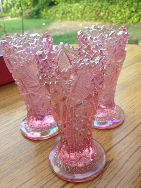 . Pink Carnival, Pink Dishes, Glitter Rosa, Party Centerpiece, Antique Dishes, Vintage Carnival, Pink Things, Antique Glassware, I Love Pink