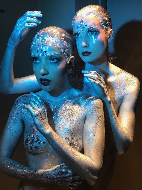 Women wearing blue body glitter paint ~.~ The Avant Garde, Body Glitter, Glitter Paint, All Things Beauty, Body Painting, Creative Director, Winter Wonderland, Night Life, Circus