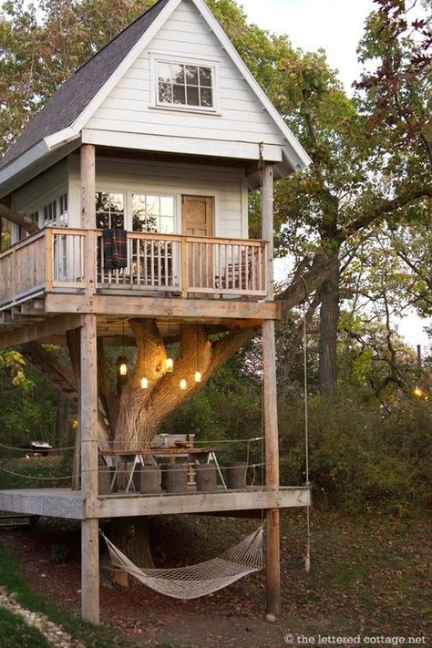 Tree House Ideas, Treehouse Ideas, Beautiful Tree Houses, Scandinavian House, Silo House, Tree House Plans, Tree House Diy, House Tree, Cool Tree Houses