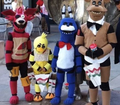 Cursed Costumes, Bonnie Costume, Fnaf Costumes, Goofy Costume, Fnaf Cosplays, Cosplay Fnaf, Fnaf Costume, Fnaf Crafts, Fnaf Cosplay