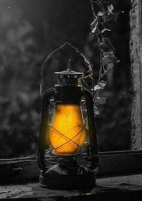 Old Lanterns, Color Splash Photography, Splash Photography, Colour Splash, Lantern Lamp, White Picture, Black White Photos, Splash Of Colour, Black And White Pictures