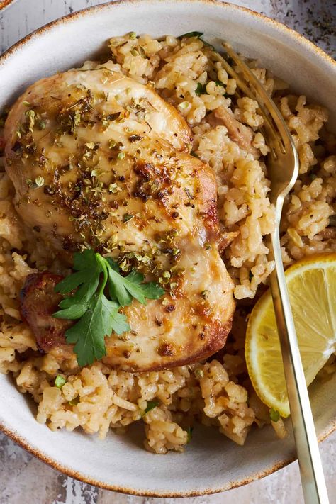 One Pot Greek Chicken and Rice One Pot Greek Chicken And Rice, Greek Crockpot, Greek Chicken Rice Bowl, Instant Pot Greek Chicken, Mediterranean Chicken And Rice, Greek Chicken And Rice, Food Dolls Recipes, Cuckoo Rice Cooker, Einkorn Sourdough