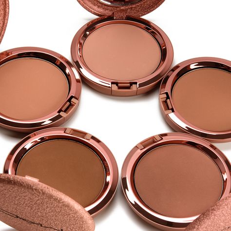 MAC Sunstruck Matte Bronzer ($35.00 for 0.28 oz.) is a new, matte bronzing powder available in 10 shades. It boasts 24-hour wear, so you know how much I'm looking forward to testing that claim 😂 Here are swatches of all 10 shades! Mac Bronzer, Best Mac, How To Match Foundation, Sparkly Eyes, Matte Medium, Matte Bronzer, Bite Beauty, Bronzing Powder, Gel Liner