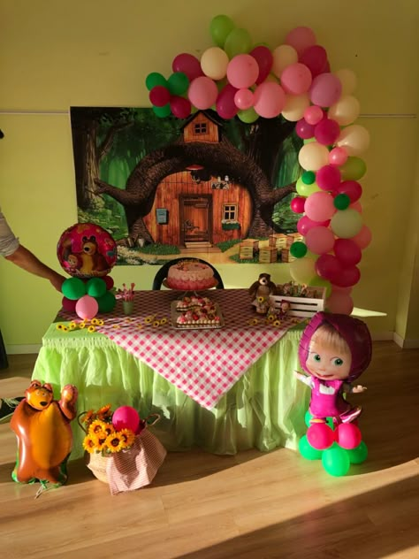 Masha And The Bear Theme Birthday Party, Masha And Bear Theme Party, Masha And Bear Birthday Decorations, Marsha And The Bear Birthday Party Ideas, Diy Masha And The Bear Party Ideas, Masha And The Bear Centerpieces, Masha And The Bear Party Decoration, Masha And Bear Birthday Party Ideas, Marsha And The Bear Party Ideas