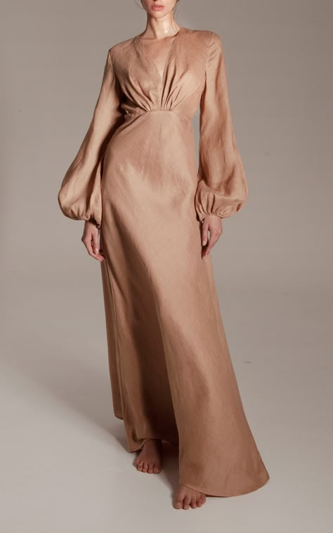 Kalita Utopia Open-Back Linen Gown Gaun Koktail, Linen Gown, Mode Abaya, Muslim Fashion Dress, Abayas Fashion, Looks Style, Simple Dresses, Satin Dresses, Moda Operandi