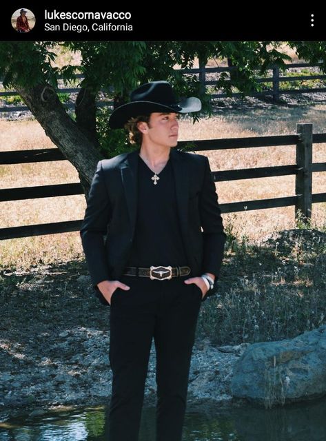 Black Western Suit Men, Black Cowboy Wedding Attire, Formal Cowboy Outfits Men Black, All Black Cowboy Outfit For Men Wedding, Prom Outfits For Guys Country Cowboy Boots, Western Hoco Outfit Men, Cowboy In A Suit, Mexican Wedding Outfit Men, Black Western Groom Attire