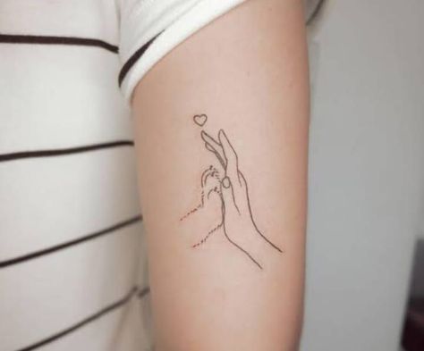 Dog High Five Tattoo, Personal Dog Tattoos, Tattoo Dog Minimalist, Tattoos For Dog Lovers, Small Girly Tattoos, Hand And Finger Tattoos, Tasteful Tattoos, Watch Tattoos, Cool Small Tattoos