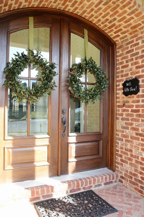 Easiest Ever DIY Green Wreath Double Front Door Wreaths, Double Door Entryway, Double Door Wreaths, Easy Fall Wreaths, Double Front Doors, Summer Door Wreaths, Spring Door Wreaths, Christmas Door Wreaths, Door Wreaths Diy