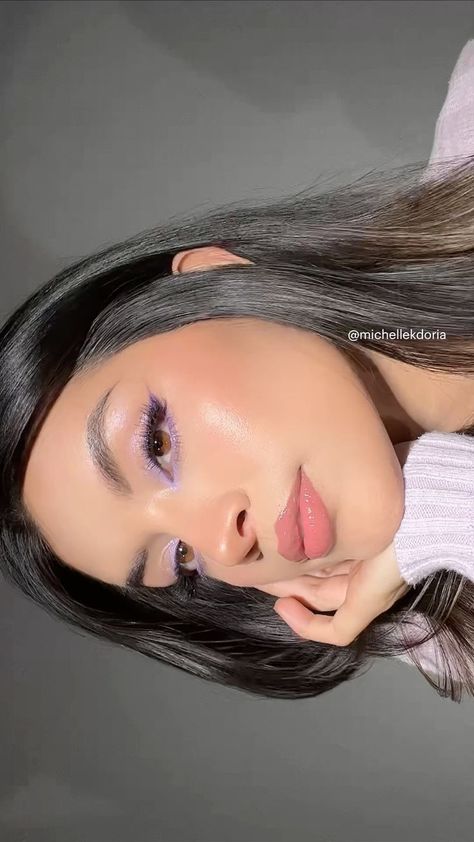 Easy Purple Makeup, Makeup Inspo Purple, Purple Wedding Makeup, Simple Prom Makeup, Purple Eyeshadow Looks, Purple Makeup Looks, Light Makeup Looks, Classy Makeup, Prom Eye Makeup