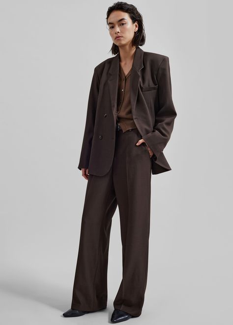 Color: Brown Midweight woven fabric Regular fit  Wide leg High waist Side seam pockets Back illusion welt pocket Belt loops Zip fly Hook and bar closure Unlined 97% Polyester 3% Elastane Dry Clean By The Frankie Shop. Imported Menswear Suits For Women, Women In Brown Suit, Avant Garde Business Casual, Suits For Women Homecoming, Pattern Suits Women, Brown Woman Suit, Monochrome Suit Women, Brown Suit Outfits For Women, Suit Prom Women