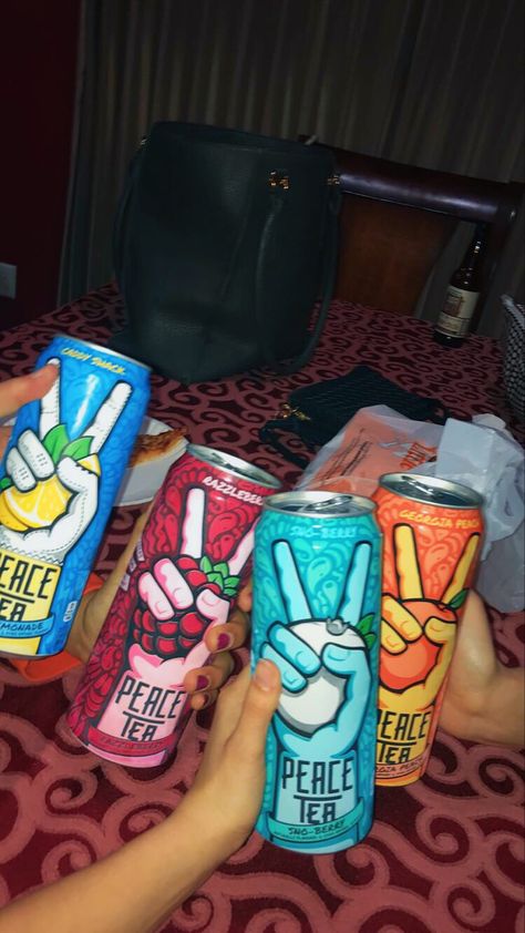 Cow Print Tie Dye, Room Picture Collage, Red Velvet Oreos, Picture Collage Ideas, Peace Tea, Hunter Aesthetic, Bff Christmas Gifts, Orange Patterns, Sleepover Stuff