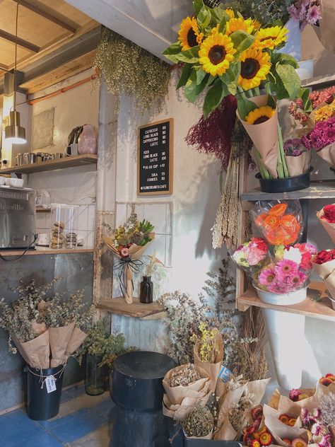 Flower Shop Cafe Aesthetic, Coffee Shop With Flowers, Floral And Coffee Shop, Flower Book Cafe, Bookstore And Flower Shop, Bakery With Flowers, Bookstore Flower Shop, Flower And Coffee Shop Aesthetic, Flowers Coffee Shop