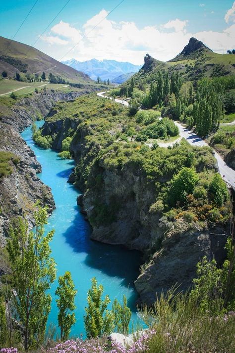 Bus Trip, Lake Wakatipu, Lake Wanaka, New Zealand South Island, Desolation Of Smaug, East Of Eden, Cambodia Travel, The Two Towers, Sailing Adventures