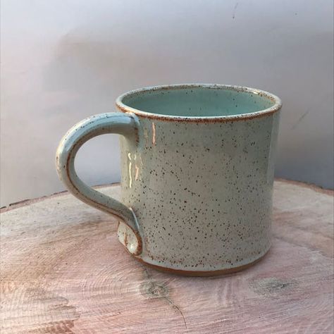 Speckled Clay, Pottery Glaze, Hand Thrown Pottery, Clay Mugs, Coffee Staining, Thrown Pottery, Ceramics Ideas Pottery, Unique Ceramics, Ceramics Ideas