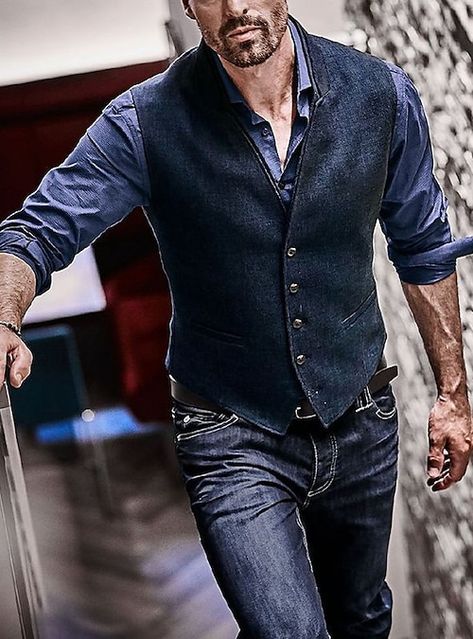 Denim Vest Men, Navy Blue Vest, Slim Fit Suit Men, Mens Suit Vest, Look Formal, Vest Waistcoat, Blue Vests, Slim Fit Suit, Sleeveless Jacket