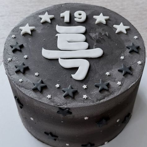 Birthday Cake Ideas For 14th Birthday, Straykids Birthday Cake, Stray Kids Cake Birthday, Skz Cake Ideas, Stray Kids Birthday Cake, Skz Birthday Cake, Skz Cake, Stray Kids Cake, Kpop Cake