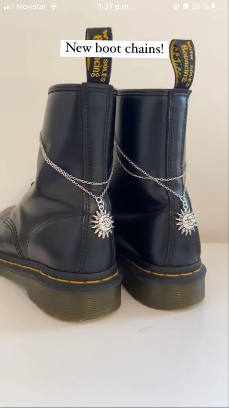 Boot Decorations, Dc Martens, Shoe Accessories Diy, Charms For Shoes, Boot Charms, Shoes Charms, Boot Chains, Shoe Decoration, Witchy Fashion