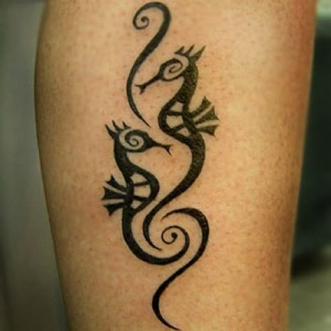 Tribal Seahorse Tattoo Seahorse Tatoos, Tattoo Seahorse, Seahorse Tattoos, Horse Tattoo Design, Seahorse Tattoo, 3 Horses, Sea Horses, Tatuaje A Color, Tattoos Skull