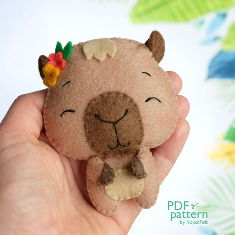 Felt Capybara, Capybara Craft, Felt Crafts Patterns Templates, Baby Capybara, Kawaii Felt, Svg Patterns, Felt Animal Pattern, Sewing Pdf Pattern, Felt Templates