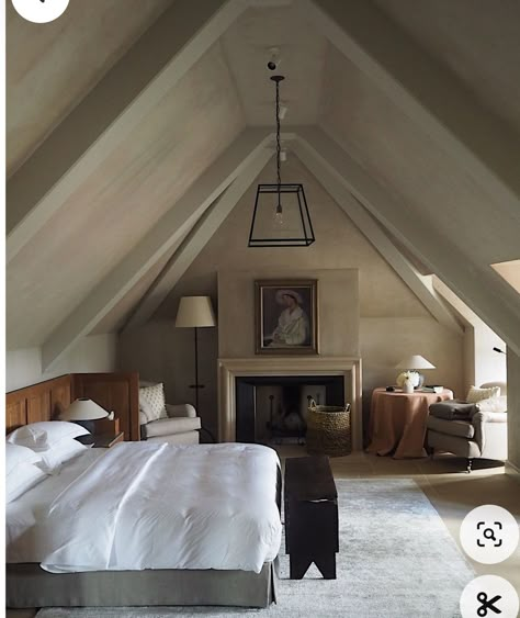 Heckfield Place, Interior Simple, Long Room, Country House Hotels, Casa Exterior, Attic Bedroom, Cool Beds, Cheap Home Decor, Dream Bedroom