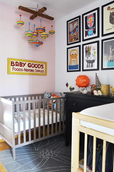 Eclectic Nursery Boy, Bos Baby, Nursery Ideas Boy, Eclectic Nursery, Ideas Habitaciones, Cunas Para Bebes, Nursery Colors, Baby Room Ideas, Baby Rooms