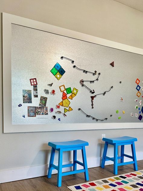 Classroom Loft Ideas, Diy Magnet Wall, Diy Magnetic Wall, Magnetic Wall For Kids, Interactive Wall For Kids, Magnetic Wall Ideas, Unique Basement Ideas, Playroom School Room, Interactive Art Wall