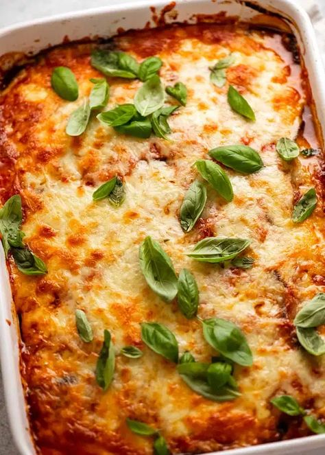 Aubergine Parmigiana Recipe, Melanzane Parmigiana Recipes, Recipe Tins, Easy Chicken Lasagna Recipe, Eggplant Parmigiana Recipe, Healthy Lasagna Recipes, Tofu Dessert, Healthy Simple Recipes, Parmigiana Recipe