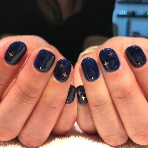 Nail Art Designs For Beginners, Dark Blue Nails, Easy Nail Art Designs, Ten Nails, Makeup Nails Designs, Hippie Nails, Gelish Nails, Blue Nail Polish, Blue Nail