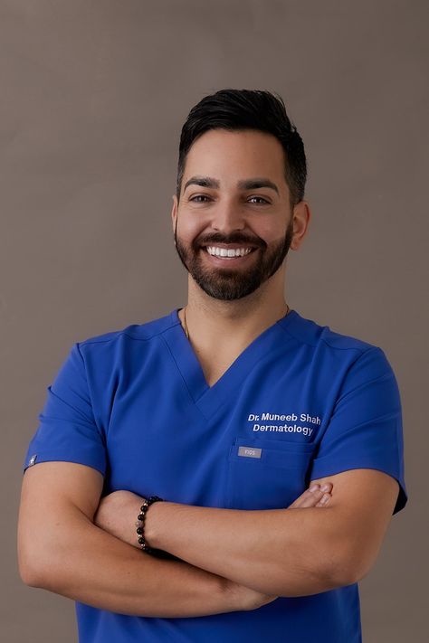 With 12.3M TikTok Fans, Dr. Muneeb Shah Is Making Derms More Relatable Dr Shah Dermatologist, Derm Doctor, Dr Shah, Dermatologist Recommended Skincare, Body And Skin Care, Baking Soda Uses, Popsugar Beauty, Cosmetic Treatments, Skincare Video