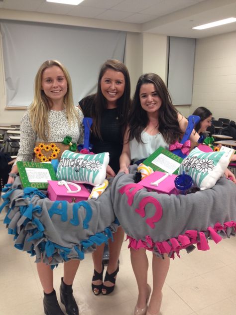 big little sorority baskets for initiation Big Lil Baskets, Initiation Ideas, Sorority Baskets, Big Lil Gifts, Big/little Baskets, Kappa Delta Chi, Big Little Crafts, Little Baskets, Big Little Basket