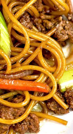 Ground Beef Lo Mein, Beef Lo Mein, Lo Mein, Chinese Dishes, Beef Dinner, Asian Foods, Chinese Recipes, Asian Cooking, Beef Dishes