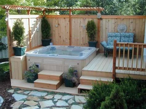 Guest Post: Incorporating a Hot Tub into a Small but Luxurious Space Whirlpool Deck, Hot Tub Privacy, Design Per Patio, Hot Tub Landscaping, Deck Piscina, Hot Tub Designs, Tub Deck, Hot Tub Patio, Taman Air