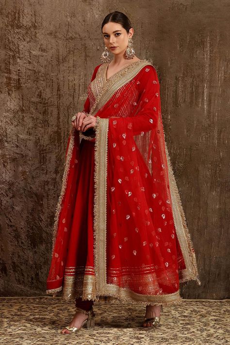 Buy Red Silk Chanderi Embroidery Dori V Neck Anarkali Set For Women by SHIKHAR SHARMA Online at Aza Fashions. Red Anarkali Suits, Chanderi Anarkali, Suits For Women Indian, डिजाइनर कपड़े, Red Anarkali, Indian Suit, Red Kurta, Anarkali Dress Pattern, Gaun Fashion