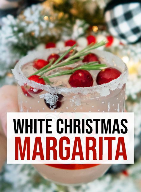 Recipe for a White Christmas Margaritas. White Cranberry margarita recipe. Plus 7 Christmas cocktails perfect for a holiday party. White Christmas Margarita, Christmas Margarita, Christmas Drinks Recipes, Christmas Drinks Alcohol, White Cranberry Juice, Special Drinks, Cranberry Cocktail, Festive Cocktails, Christmas Cocktail