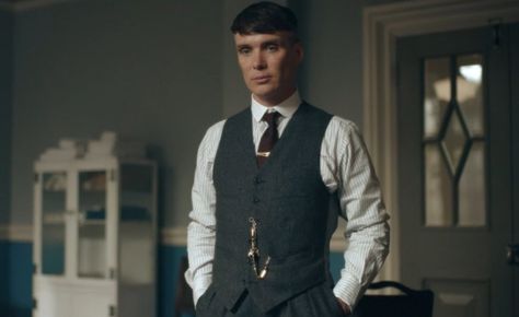 Cillian Murphy Thomas Shelby Suit, Ranveer Singh Hairstyle, Peaky Blinders Thomas Shelby, Peaky Blinders Characters, Peaky Blinders Suit, Types Of Suits, Peaky Blinders Wallpaper, Peaky Blinders Thomas, Beautiful Green Eyes