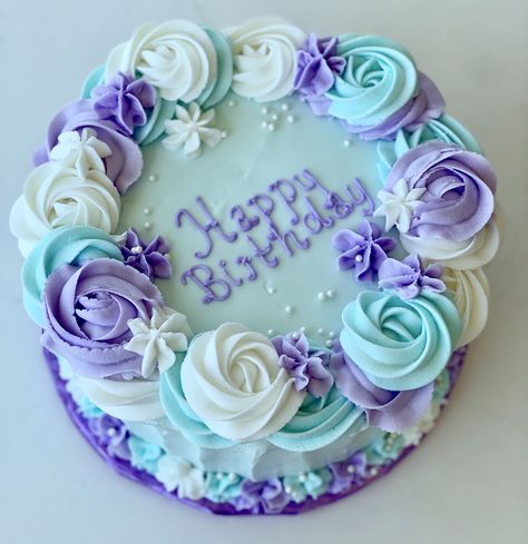 Teal and purple Birthday cake Woman’s Birthday Cake Ideas, Purple Cookie Cake, Light Purple Birthday Cake, Purple Birthday Cake For Women, Flower Birthday Cake Kids, Purple Blue Cake Birthday, Blue And Purple Birthday Cake, Woman Birthday Cake Ideas, Purple And Blue Cake Ideas