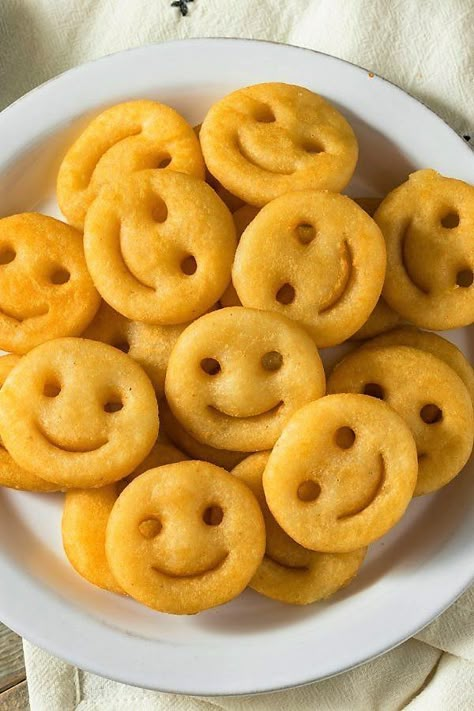 Food Obsession, Pretty Food, Food Cravings, Cute Food, Savoury Food, Smiley Face, Yum Yum, Aesthetic Food, Smiley