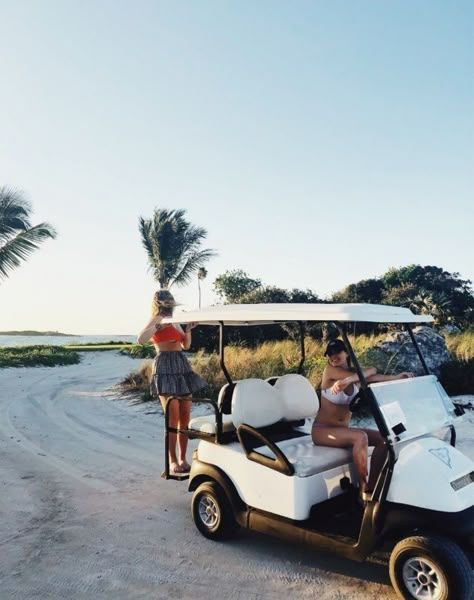 Golf Buggy, Photo Recreation, Golf Stuff, Best Friend Photoshoot, Beach Golf, Friends Travel, Dream Future, Hype House, Summer Goals