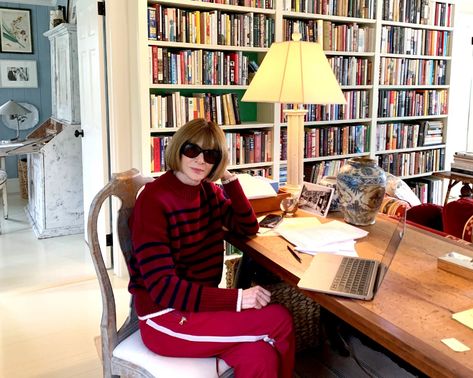 Anna Wintour Introduces Vogue Global Conversations | Vogue Friday Wear, Vogue Editor In Chief, Anna Wintour Style, Sia Kate Isobelle Furler, Lena Dunham, Magazine Vogue, Style Sweatpants, Anna Dello Russo, Vogue Us