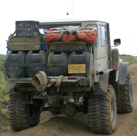 Suburban Men Toyota Fj40, Bug Out Vehicle, Toyota 4x4, Overland Vehicles, Off Road Vehicle, Road Vehicle, Toyota Trucks, Expedition Vehicle, 4x4 Trucks