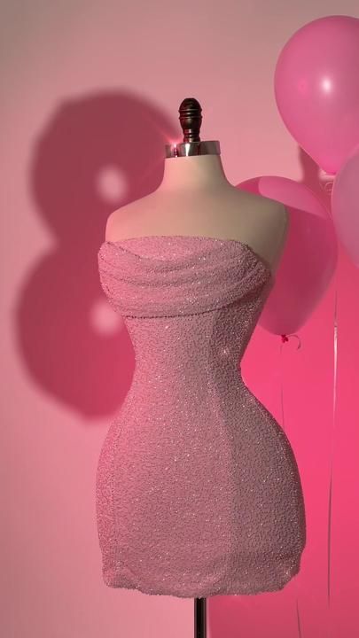 Birthday Dresses Pink, 18th Birthday Dress, Pink Birthday Dress, Classy Prom, Oh Polly Dresses, Birthday Fits, Classy Prom Dresses, Stunning Prom Dresses, Pink Homecoming Dress