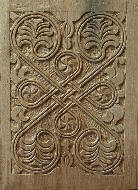 Panel carved by Peter Follansbee, based on an original dated to probably 1630s. Celtic Wood, Relief Carving, Chip Carving, Architecture Model Making, Wood Carving Designs, Wood Carving Patterns, Celtic Art, Carving Designs, A4 Poster