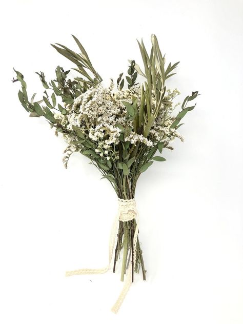 White Green Wedding Bouquet, German Statice, Small Bunch Of Flowers, Olive Branch Wedding, White Green Wedding, Olive Green Weddings, Green Wedding Bouquet, Olive Wedding, Green Bouquet