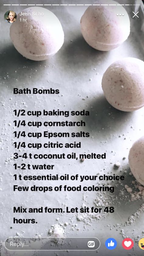 Christmas Bath Boms Diy Recipes, Diy Bath Balms, Homemade Bath Bombshell, Bath Bomb Storage Ideas Bathroom, Easy Bath Boms Diy Recipes, How To Make Bath Bombshell, Bath Bomb Package Ideas, Bathbombs Ideas, Bath Boms Diy Recipes