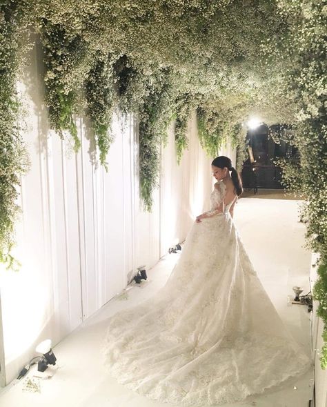 Wedding Reception Tunnel Entrance, Reception Tunnel Entrance, Flower Tunnel Entrance, Flower Tunnel Wedding, Entrance Tunnel Wedding, Tunnel Entrance Wedding, Wedding Tunnel Entrance, Wedding Tunnel, Floral Tunnel