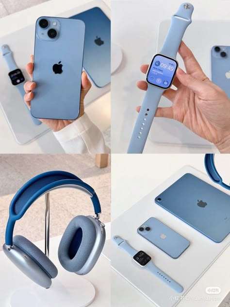 Iphone Airpods Aesthetic, Air Pods Pro Max Aesthetic, Air Pod Max Aesthetic Cases, Aesthetic Apple Products, Ipad Blue, Blue Apple Products, Fone Apple, All Apple Products, Ipad Essentials