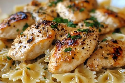 Lemon Garlic Chicken with Creamy Bowtie Pasta - recipestasteful Rotisserie Chicken And Bow Tie Pasta, 30 Min Dinner Recipes, Creamy Bowtie Pasta, Bowtie Pasta Recipe, Lemon Garlic Chicken Pasta, Chicken Bowtie Pasta, Bow Tie Pasta Recipe, 30 Min Dinner, Creamy Garlic Pasta