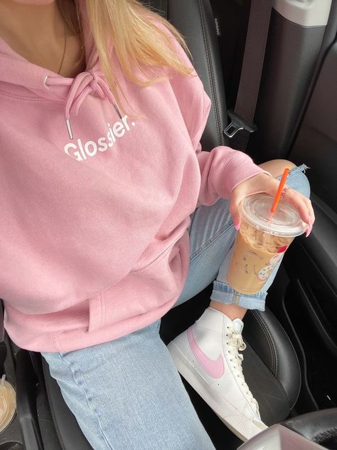 Pink Nike Blazer Outfit, Blazer Shoes Outfit, Pink Sweatshirt Outfit, Pink Jeans Outfit, Pink Hoodie Outfit, Light Wash Jeans Outfit, Style Outfit Aesthetic, Pink Blazer Outfit, Wash Jeans Outfit