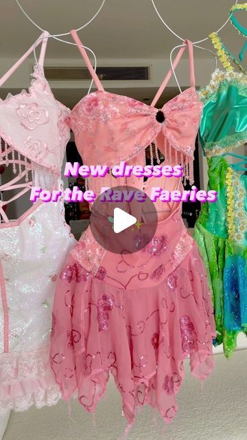 Uk Rave Outfit, Beyond Wonderland Outfit Rave, Edc Rave Outfits, Rave Outfit Ideas, Winter Rave Outfits, Edm Rave Outfits, Rave Wear Outfits, Winter Rave, Rave Party Outfit