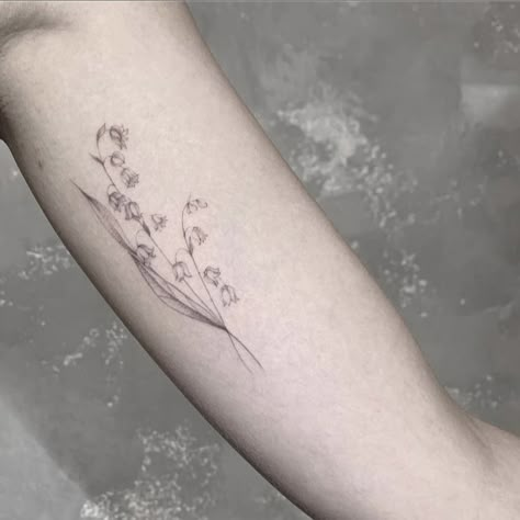 Delicate Lily Of The Valley Tattoo, Lily Of The Valley Rib Tattoo, Lilies Of The Valley Tattoo, Lily Of The Valley Flower Tattoo, Lily Of The Valley Tattoo Minimalist, Lily Of The Valley Tattoo Design, Lily Of The Valley Tattoos, Lily Of The Valley Tattoo, Valley Tattoo